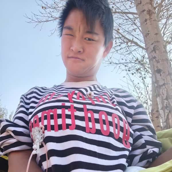内蒙古24岁单身美女真诚找对象-许昌征婚相亲网