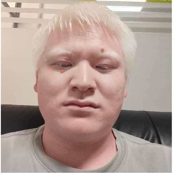 30岁岁安徽单身帅哥 - 许昌吉缘网